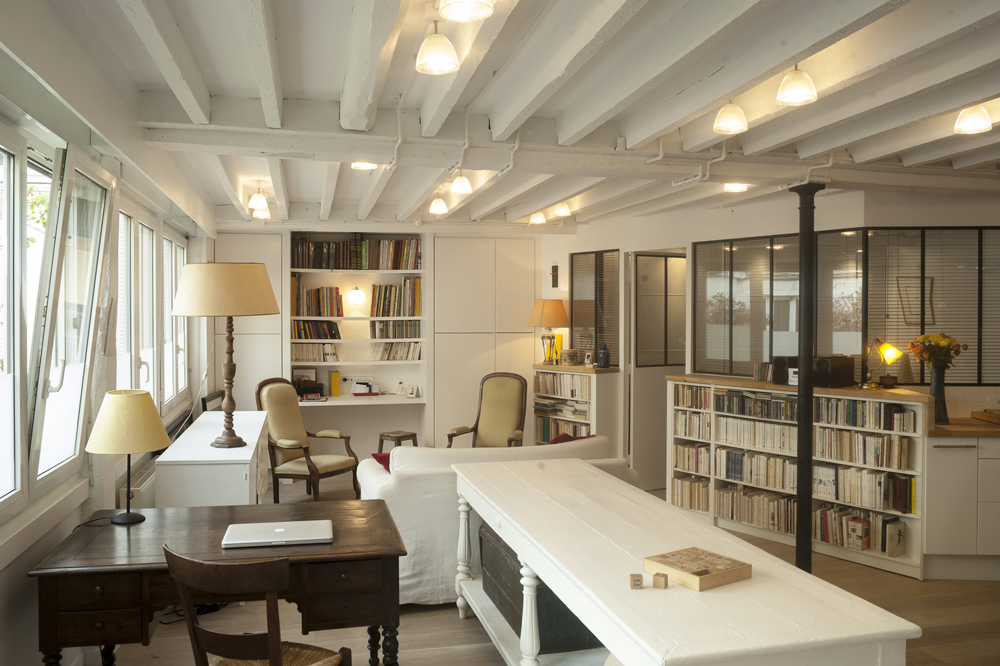 Bureau intégré bibliothèque  Home office design, Cozy home library, Home  decor