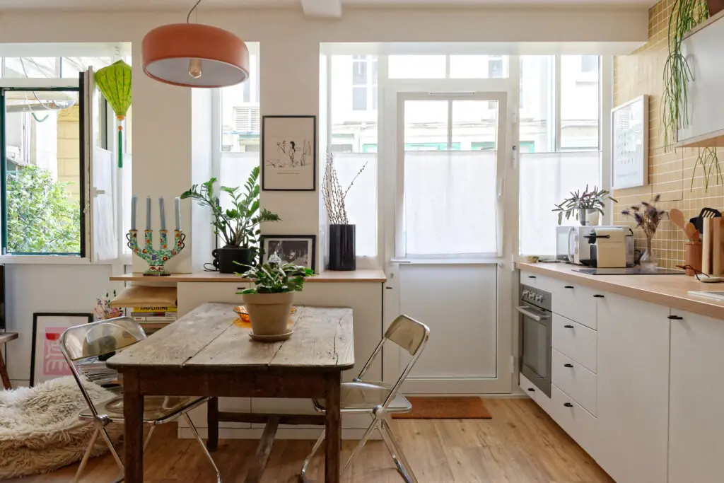 table à manger-cuisine-ouvert-deco-paris-ctahan